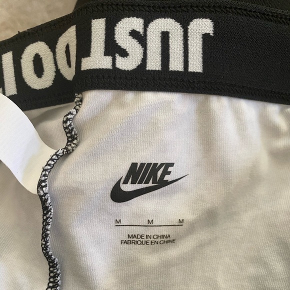 Nike leggings - Picture 4 of 4